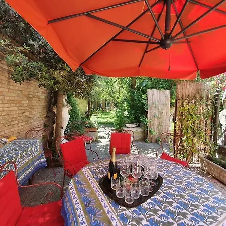 Appartement Canal Views And A Secret Garden In Giudecca