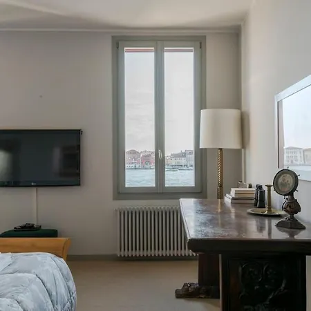 Appartement Canal Views And A Secret Garden In Giudecca