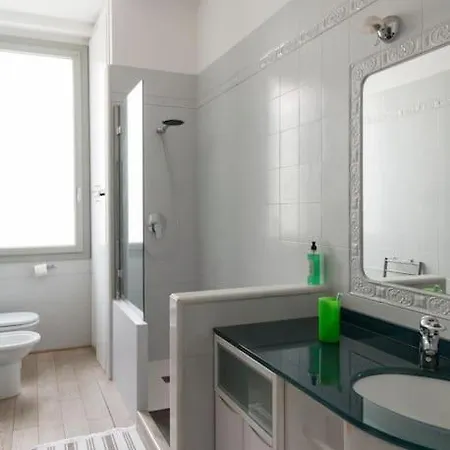 Canal Views And A Secret Garden In Giudecca Appartement Venise